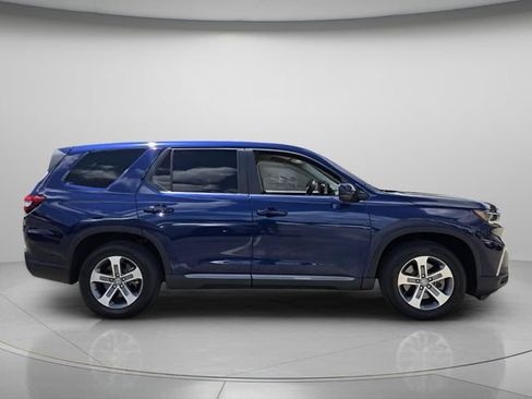 Used 2025 Honda Pilot EX-L image 4