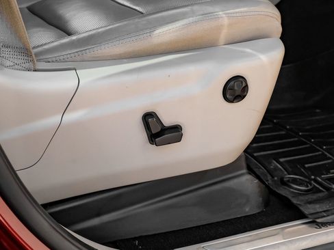 Used 2021 Jeep Grand Cherokee Limited w/ Luxury Group II image 39