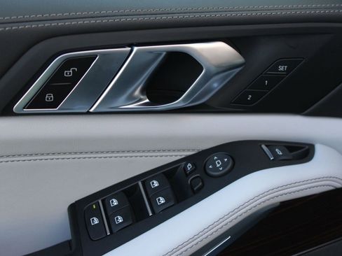 New 2026 BMW X5 sDrive40i image 12