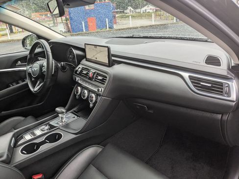 Used 2023 Genesis G70 2.0T image 28