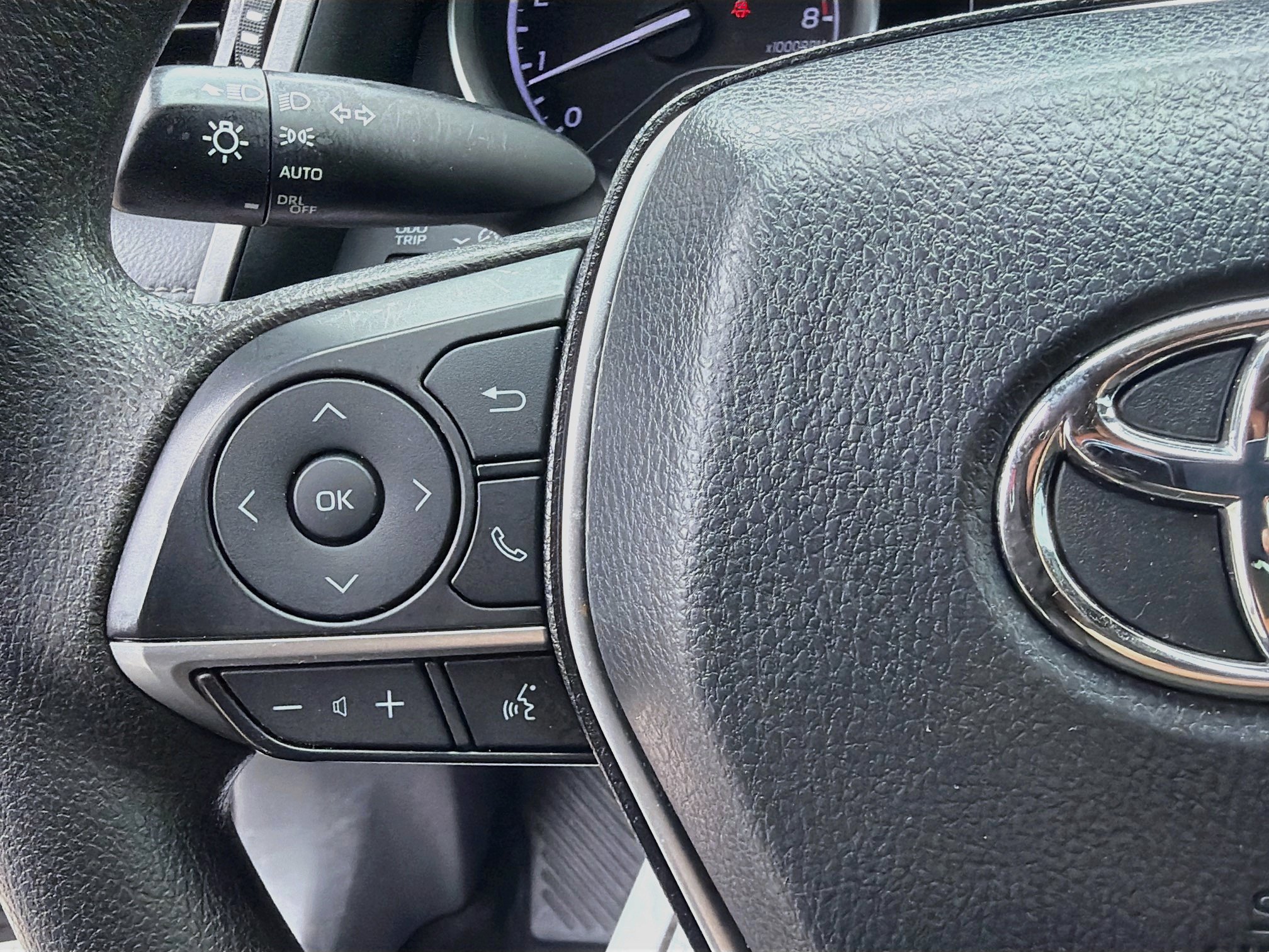Used 2024 Toyota Camry LE FWD image 34