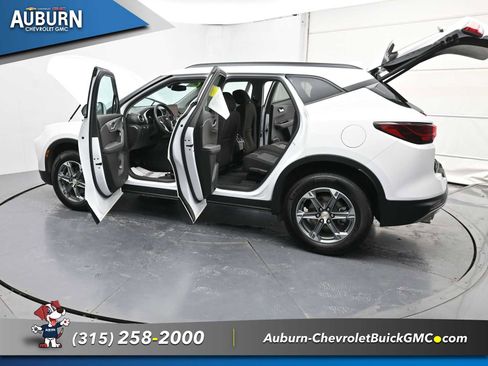 Used 2023 Chevrolet Blazer LT w/ Convenience Package image 32