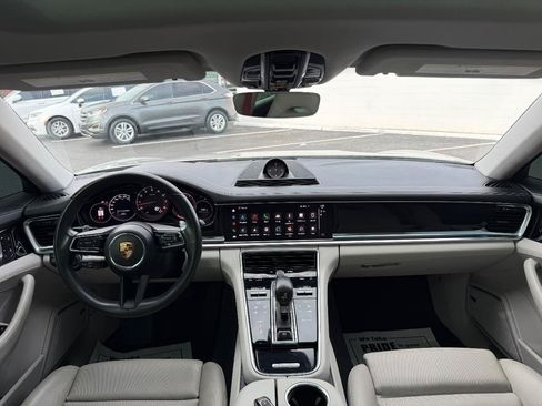 Used 2022 Porsche Panamera w/ Premium Package RWD image 11