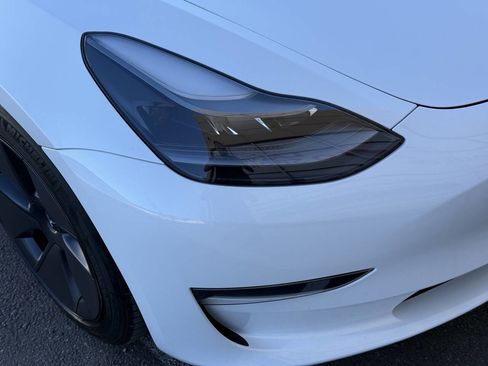Used 2023 Tesla Model 3 Standard Range image 32