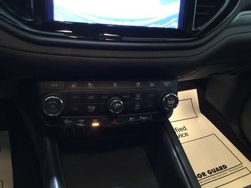 Used 2024 Dodge Durango GT image 32