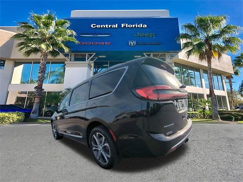 New 2026 Chrysler Pacifica Pinnacle w/ Trailer Tow Group image 7