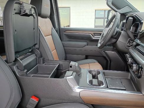 New 2025 Chevrolet Silverado 2500 High Country w/ Technology Package image 15