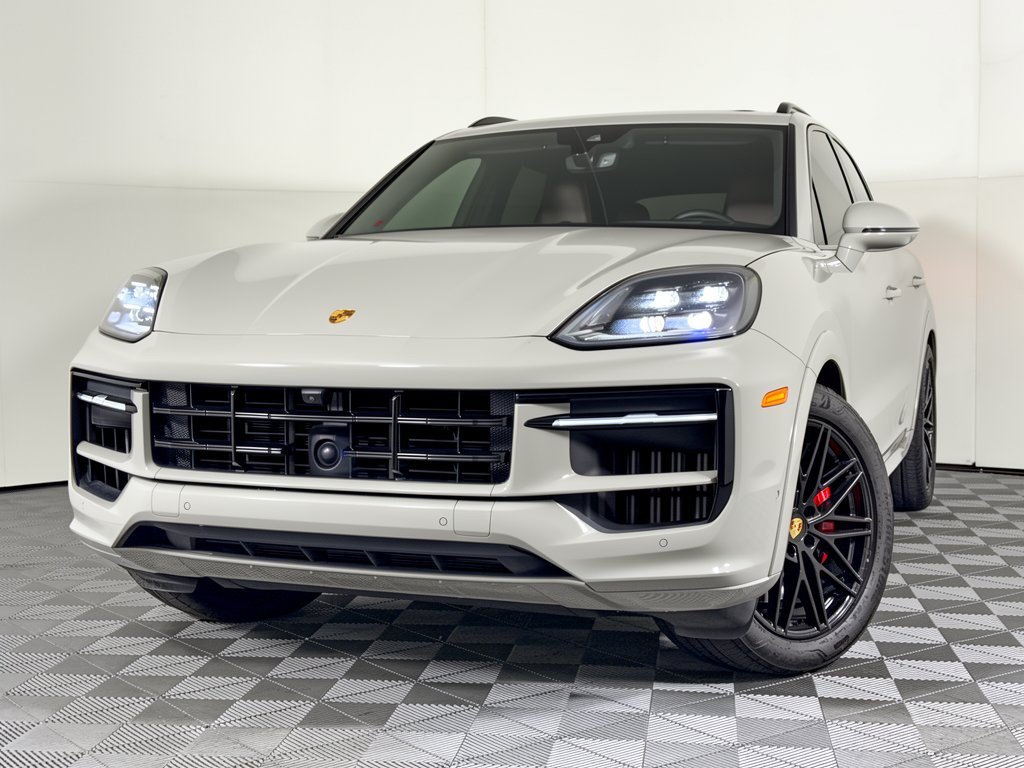 Certified 2025 Porsche Cayenne GTS AWD/4WD image 1