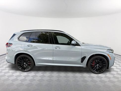 Used 2024 BMW X5 sDrive40i w/ M Sport Package RWD image 4