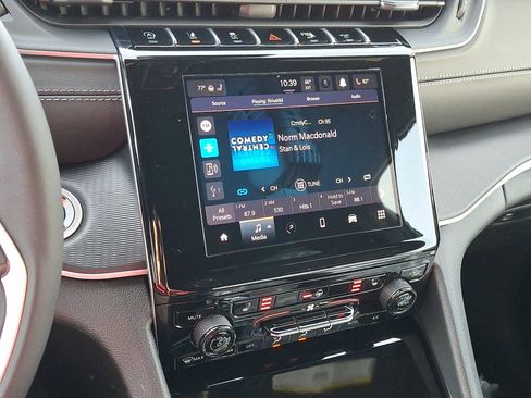 New 2025 Jeep Grand Cherokee L Altitude AWD/4WD image 16