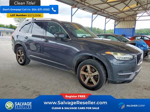 Used 2017 Volvo XC90 T5 Momentum w/ Vision Package FWD image 5