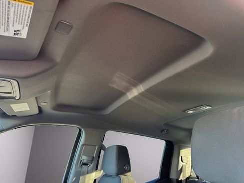 Used 2024 GMC Sierra 1500 Elevation image 24