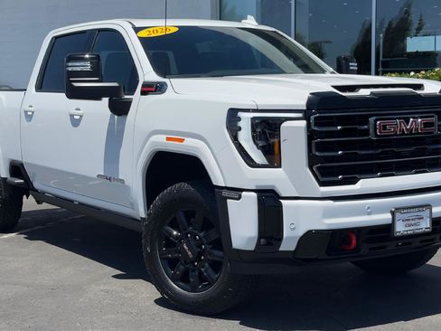 Used 2026 GMC Sierra 2500 AT4 w/ AT4 Premium Plus Package AWD/4WD image 1