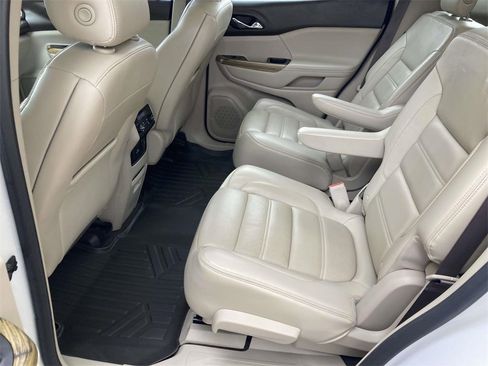 Used 2018 GMC Acadia Denali w/ Technology Package image 9