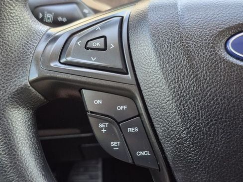 Used 2021 Ford Edge SE AWD/4WD image 12