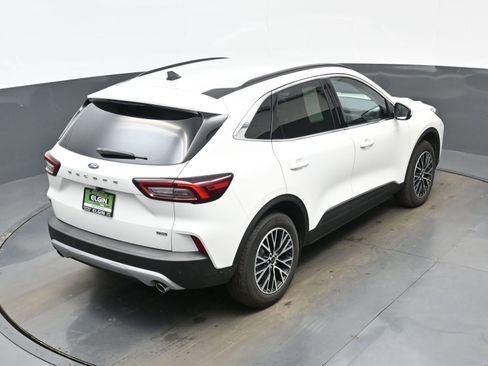 Used 2025 Ford Escape SE FWD image 32