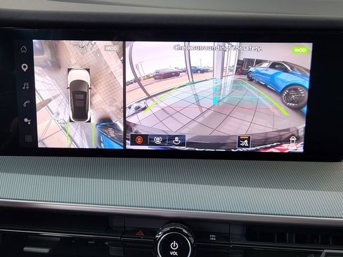 New 2026 Nissan Murano Platinum AWD/4WD image 13