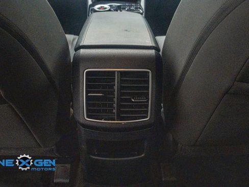 Used 2024 Kia Sportage LX image 30