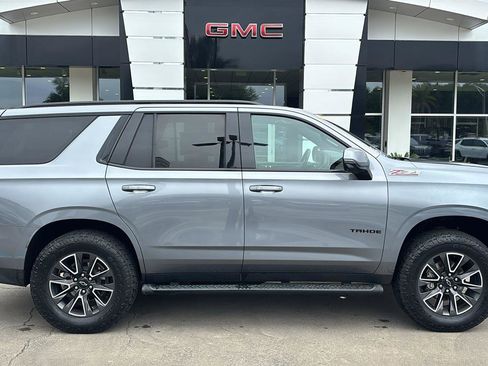 Used 2021 Chevrolet Tahoe Z71 w/ Z71 Off-Road Package AWD/4WD image 8