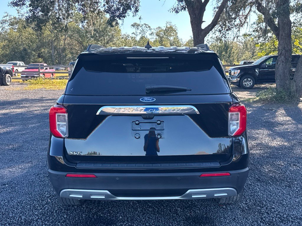 Used 2023 Ford Explorer XLT w/ Equipment Group 202A RWD image 5