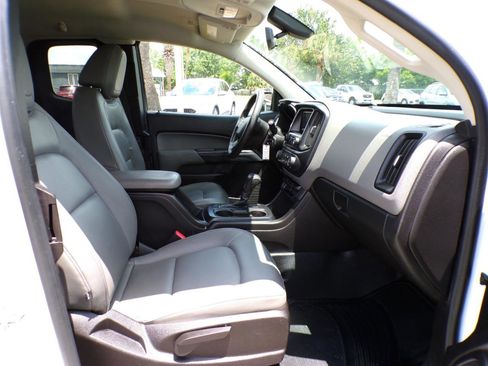 Used 2015 Chevrolet Colorado W/T RWD image 18