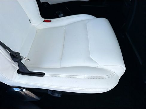 Used 2021 Tesla Model X Performance image 29