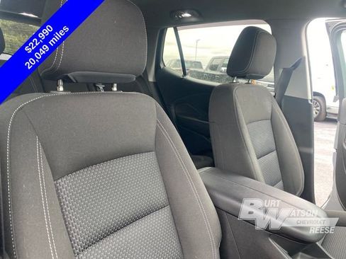 Used 2023 GMC Terrain SLE w/ Driver Convenience Package FWD image 13