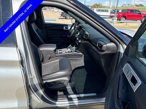 Used 2023 Ford Explorer ST-Line w/ Class IV Trailer Tow Package RWD image 15