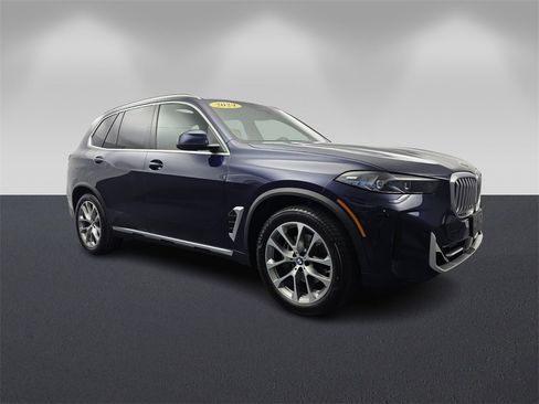 Certified 2024 BMW X5 xDrive40i w/ Premium Package image 1