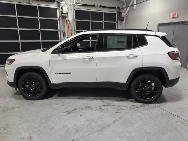 New 2026 Jeep Compass Latitude AWD/4WD image 4