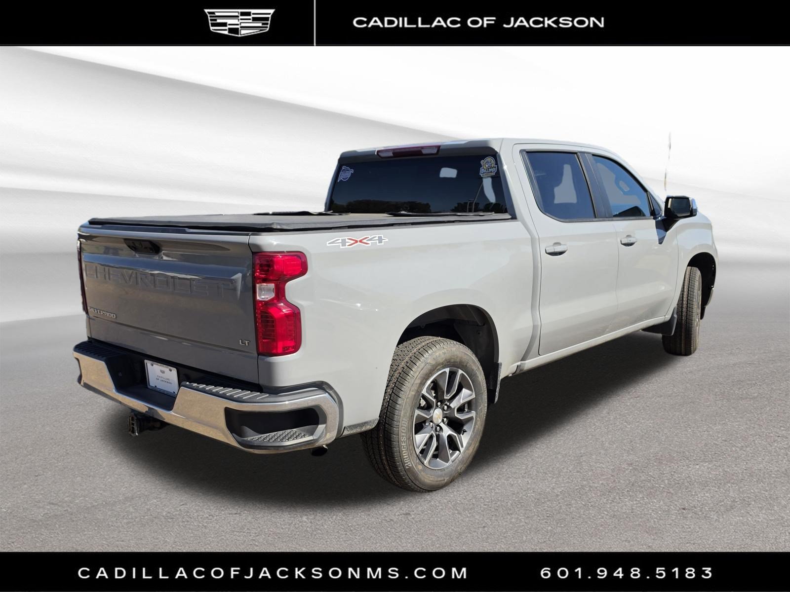 Used 2024 Chevrolet Silverado 1500 LT AWD/4WD image 3