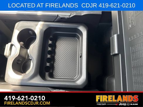 New 2026 RAM 1500 4x4 Crew Cab image 25