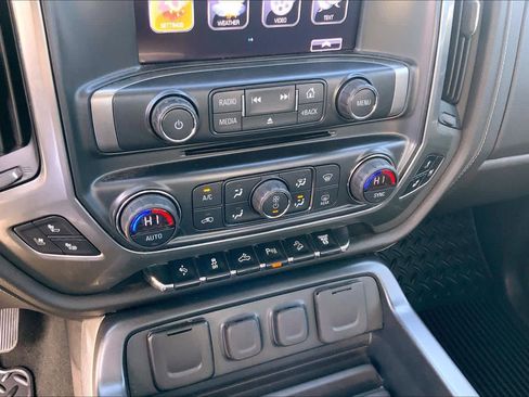 Used 2018 Chevrolet Silverado 2500 LTZ w/ Duramax Plus Package image 31