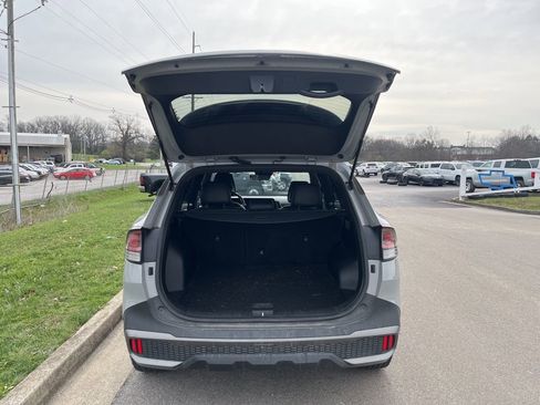 Used 2023 Kia Sportage X-Line image 11