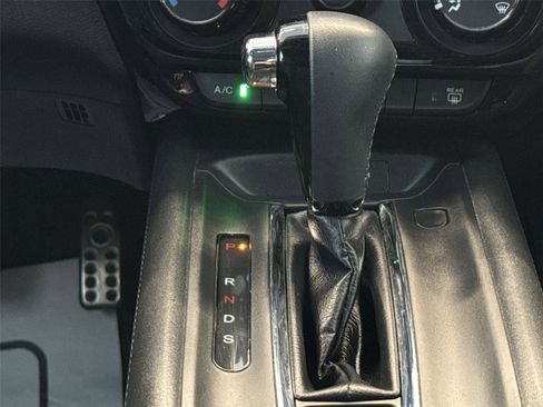 Used 2022 Honda HR-V Sport image 20