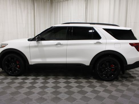 Used 2024 Ford Explorer ST w/ Equipment Group 401A AWD/4WD image 36