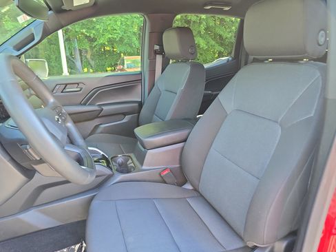 Used 2024 Chevrolet Colorado Trail Boss w/ Technology Package AWD/4WD image 14
