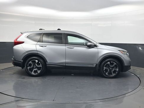 Used 2019 Honda CR-V Touring image 3