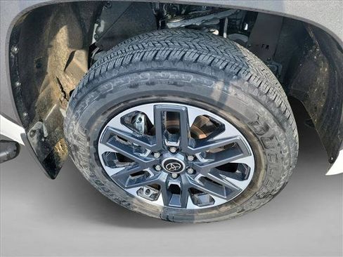 Used 2024 Toyota Tundra Limited image 10