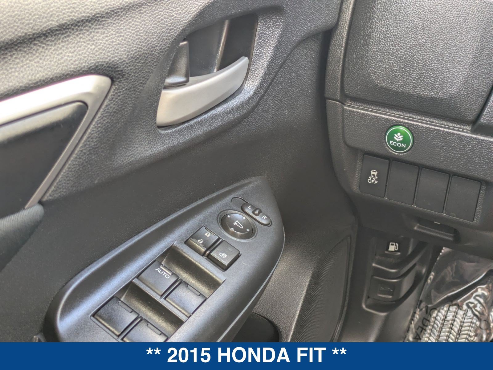 Used 2015 Honda Fit LX image 24