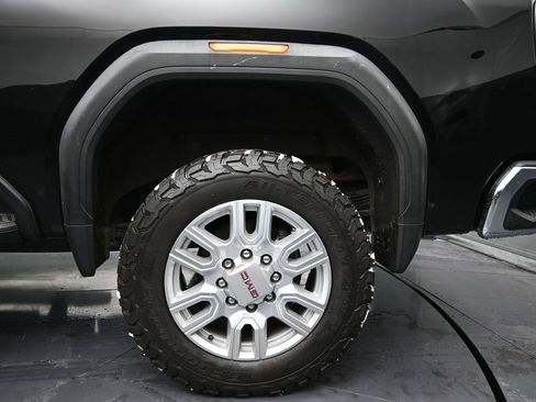 Used 2021 GMC Sierra 2500 SLT w/ SLT Premium Package image 9