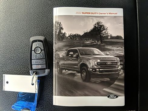 Certified 2022 Ford F250 Lariat w/ Tremor Off-Road Package image 30