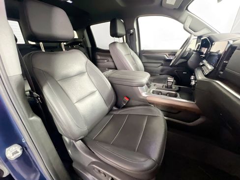 Used 2023 GMC Sierra 1500 SLT w/ SLT Premium Package image 31