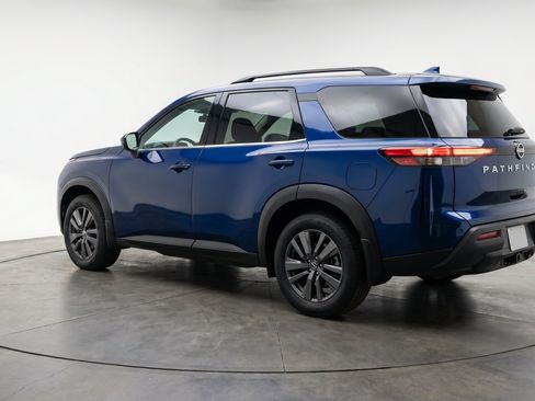 Used 2025 Nissan Pathfinder SV AWD/4WD image 6