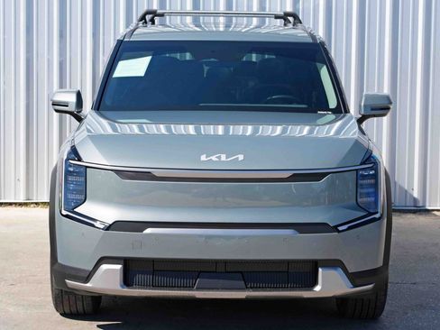 Used 2024 Kia EV9 Wind image 48