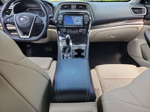 Used 2018 Nissan Maxima Platinum FWD image 16