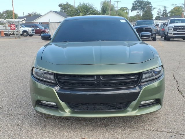 Used 2018 Dodge Charger R/T w/ Blacktop Package RWD image 2