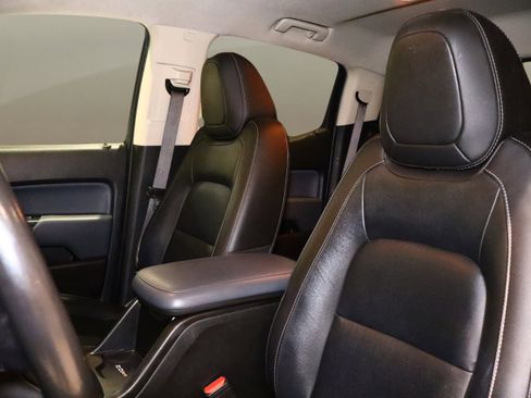 Used 2022 Chevrolet Colorado Z71 w/ Z71 Midnight Edition image 15