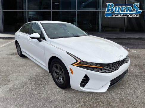 Used 2023 Kia K5 LXS image 1