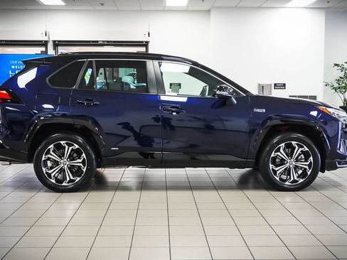 Used 2023 Toyota RAV4 XSE AWD/4WD image 5